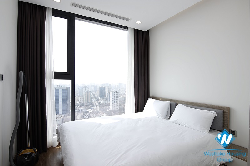 Modern 2-bedroom apartment with beautiful view in Vinhomes Metropolis